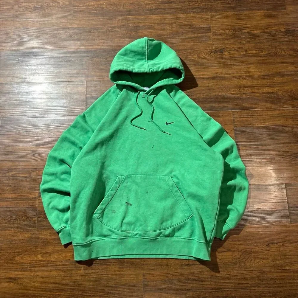 Nike Men's Green Hoodie